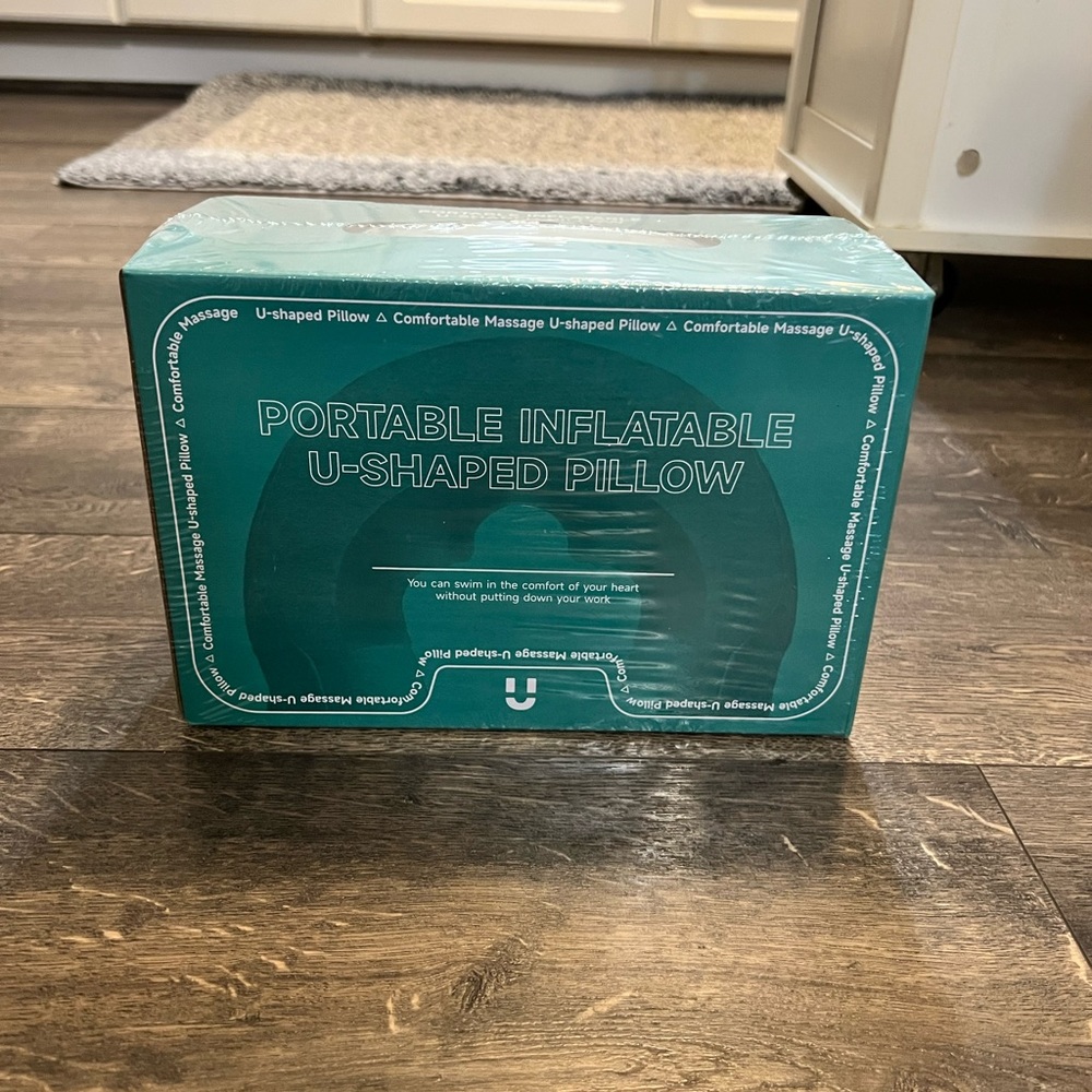 Portable U Shaped Inflatable Pillow NIB